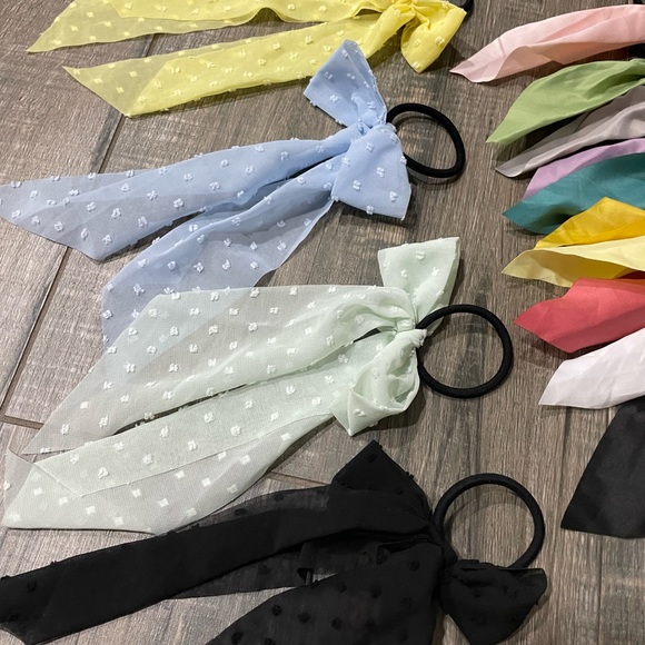 Hair ties with very cute bow and ribbon - Picture 4 of 5